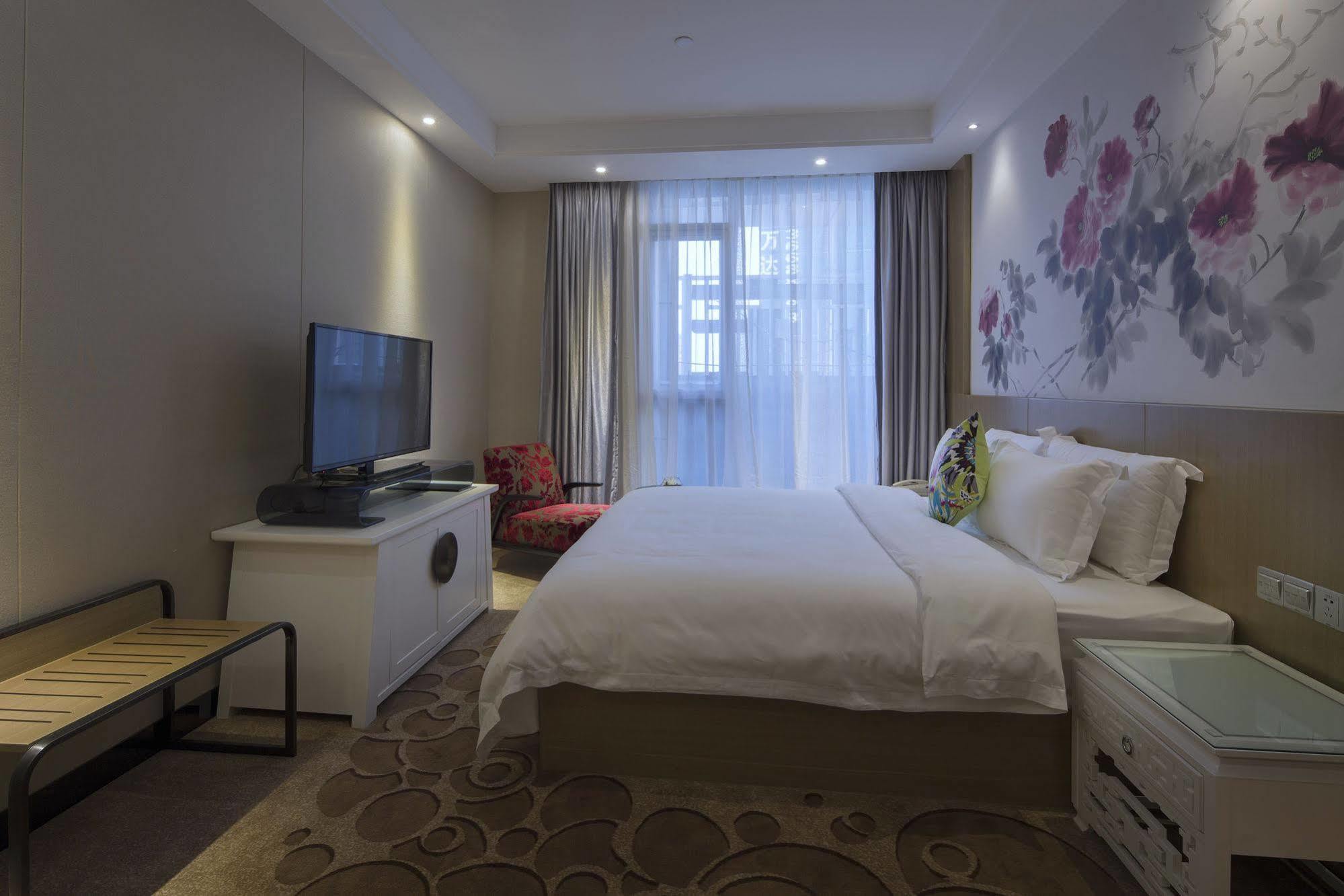 Paco Hotel Luogang Wanda Plaza Branch Canton Esterno foto